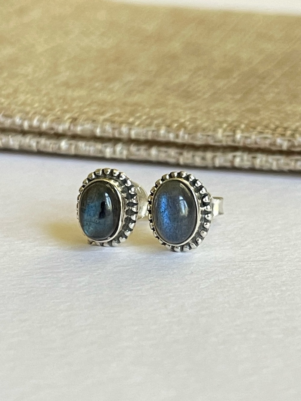 Natural Labradorite
925 Sterling Silver Oval Stud Earrings!
B O H O
